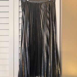 Metallic Pleated Skirt